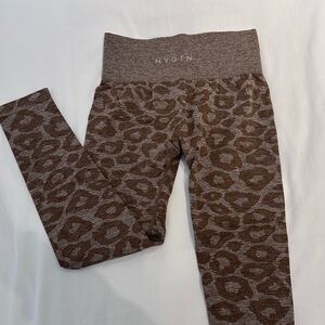 NVGTN leopard leggings